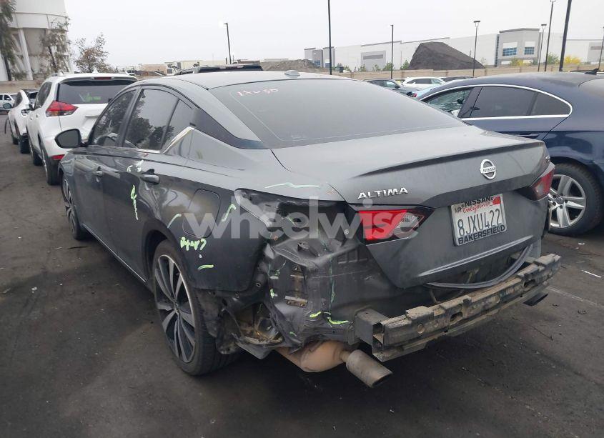 Photo 3 of 2019 Nissan Altima 2.5 SR (VIN 1N4BL4CV4KN325955)