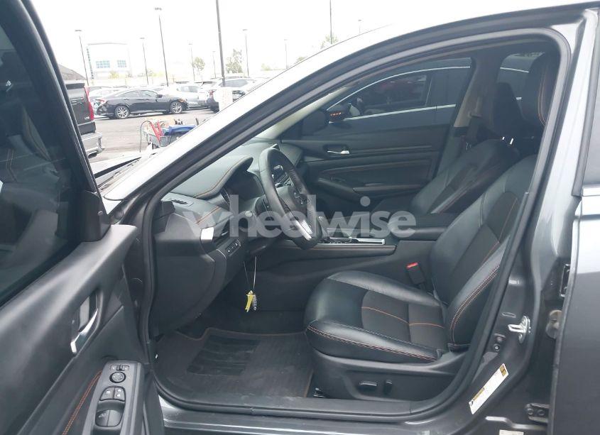 Photo 5 of 2019 Nissan Altima 2.5 SR (VIN 1N4BL4CV4KN325955)