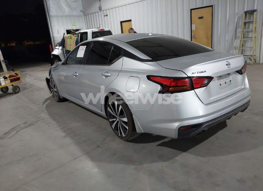 Photo 3 of 2020 Nissan Altima SR FWD (VIN 1N4BL4CV4LC120150)