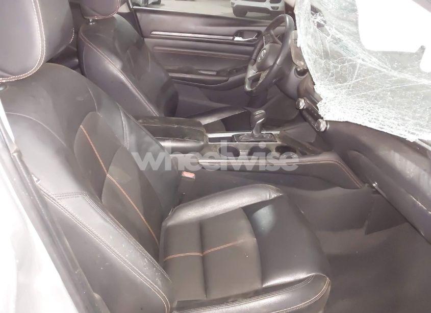 Photo 5 of 2020 Nissan Altima SR FWD (VIN 1N4BL4CV4LC120150)