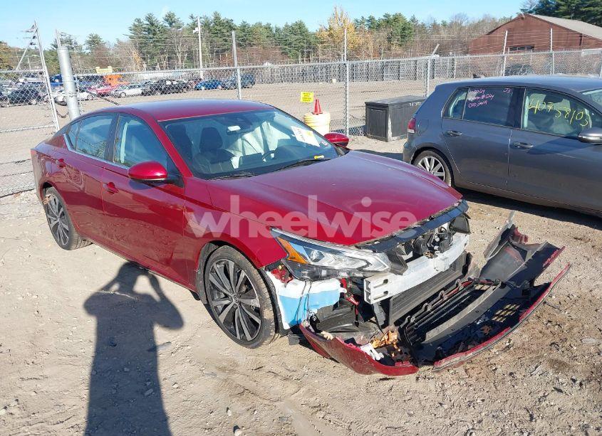 2020 Nissan Altima SR FWD (VIN 1N4BL4CV4LC155691) main photo