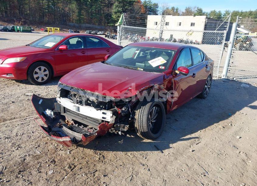 Photo 2 of 2020 Nissan Altima SR FWD (VIN 1N4BL4CV4LC155691)