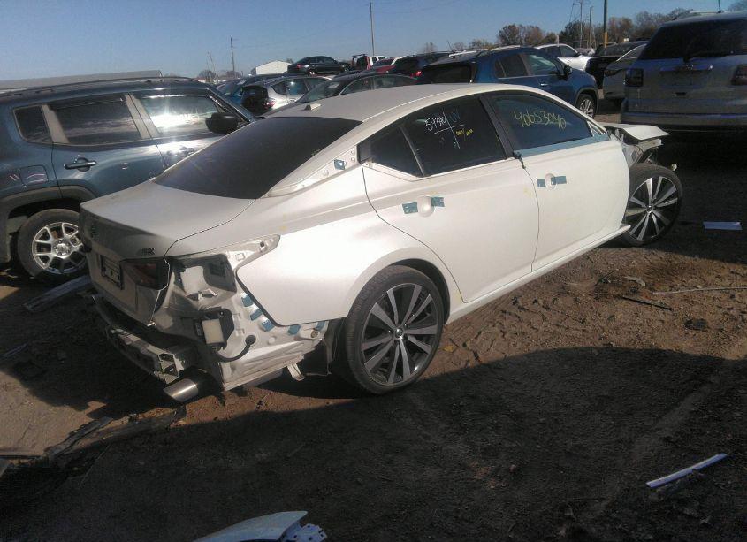 Photo 4 of 2020 Nissan Altima SR FWD (VIN 1N4BL4CV4LC168053)