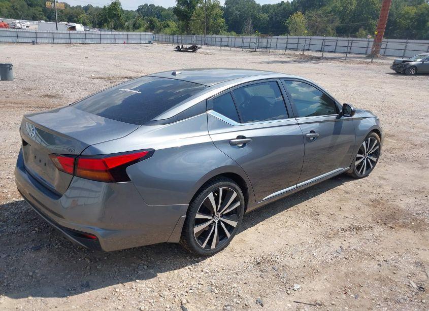 Photo 4 of 2020 Nissan Altima SR FWD (VIN 1N4BL4CV4LC171387)