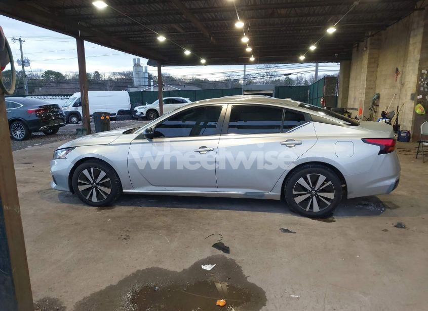 Photo 14 of 2020 Nissan Altima SR FWD (VIN 1N4BL4CV4LC196970)