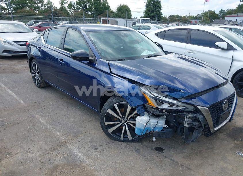 2020 Nissan Altima SR FWD (VIN 1N4BL4CV4LC233466) main photo