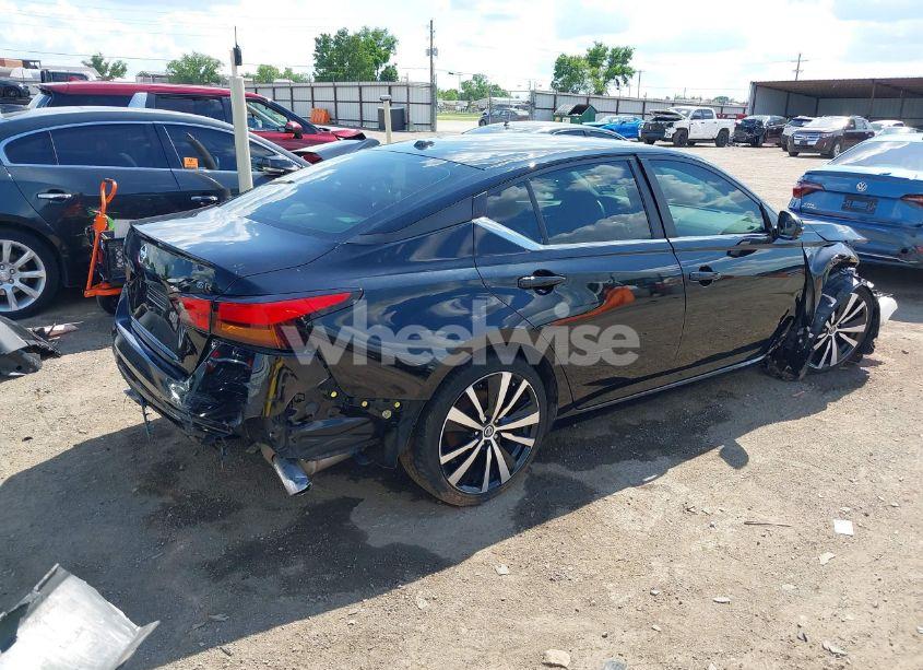 Photo 4 of 2020 Nissan Altima SR FWD (VIN 1N4BL4CV4LC250722)