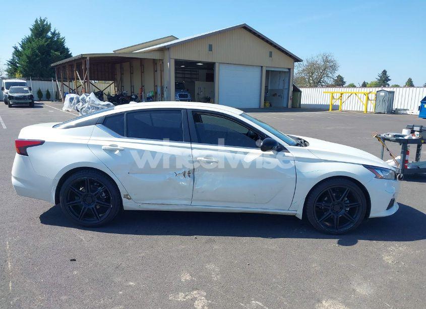 Photo 13 of 2020 Nissan Altima SR FWD (VIN 1N4BL4CV4LC273420)
