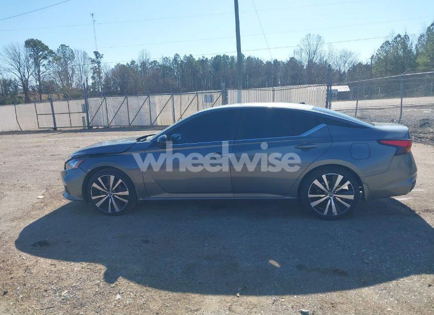 Photo 15 of 2020 Nissan Altima SR FWD (VIN 1N4BL4CV4LN305433)