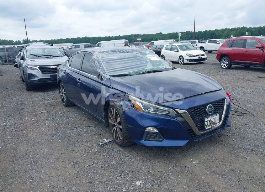 2021 Nissan Altima SR FWD (VIN 1N4BL4CV4MN332794) main photo