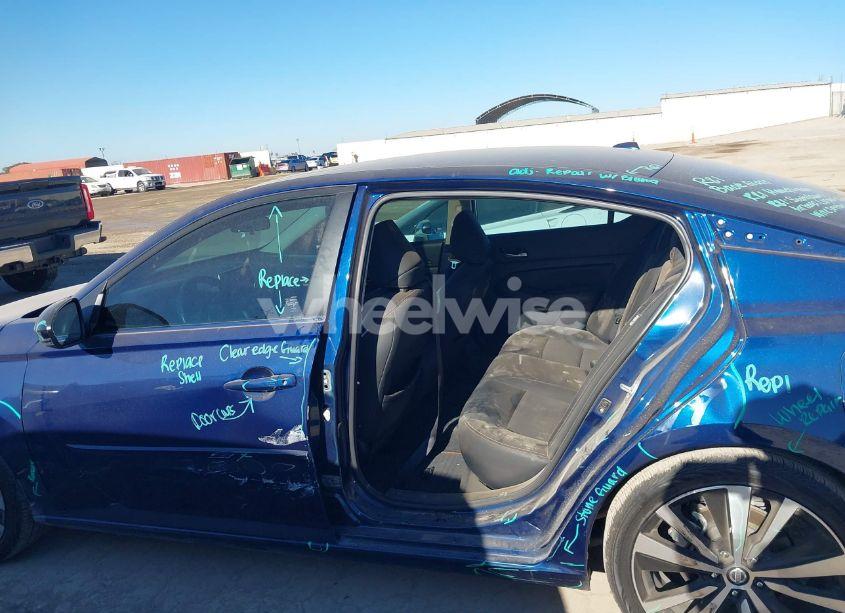 Photo 15 of 2021 Nissan Altima SR FWD (VIN 1N4BL4CV4MN361177)