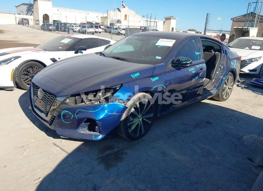 Photo 2 of 2021 Nissan Altima SR FWD (VIN 1N4BL4CV4MN361177)