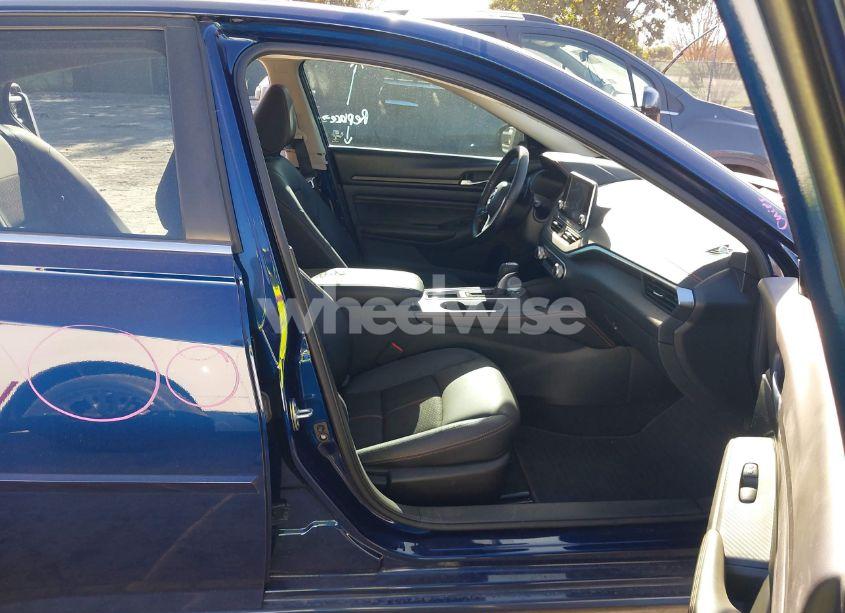 Photo 5 of 2021 Nissan Altima SR FWD (VIN 1N4BL4CV4MN361177)