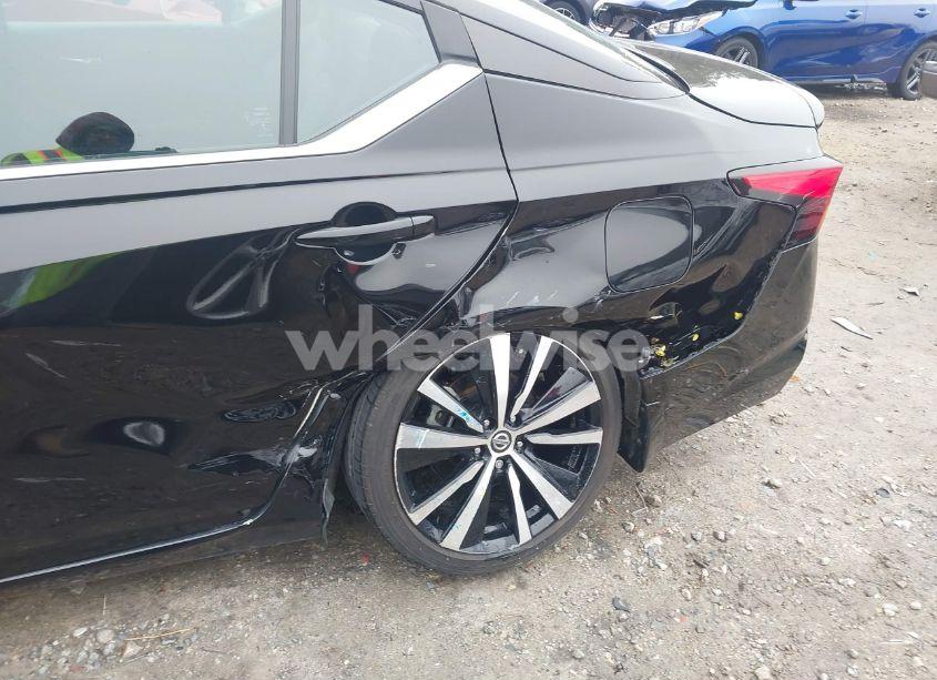 Photo 6 of 2021 Nissan Altima SR FWD (VIN 1N4BL4CV4MN377072)