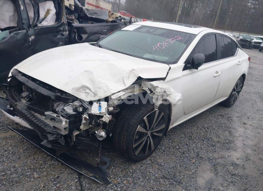 Photo 2 of 2021 Nissan Altima SR FWD (VIN 1N4BL4CV4MN408322)