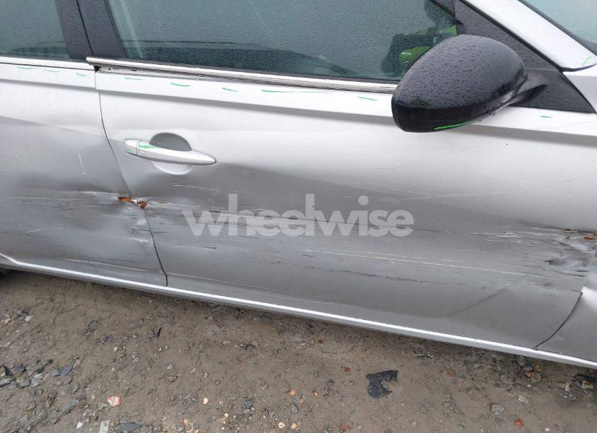 Photo 18 of 2022 Nissan Altima SR FWD (VIN 1N4BL4CV4NN315480)