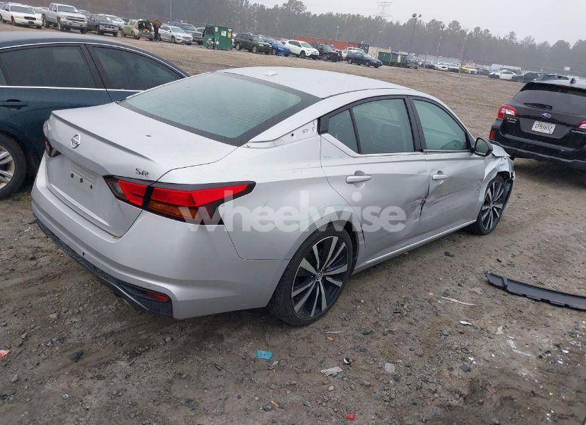 Photo 4 of 2022 Nissan Altima SR FWD (VIN 1N4BL4CV4NN315480)