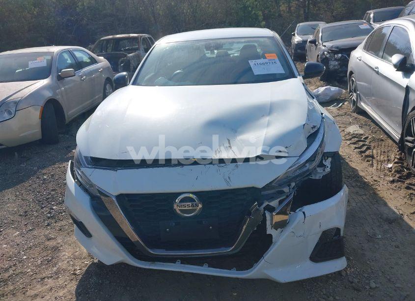 Photo 12 of 2022 Nissan Altima SR FWD (VIN 1N4BL4CV4NN320047)