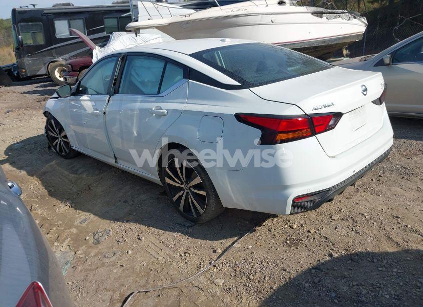 Photo 3 of 2022 Nissan Altima SR FWD (VIN 1N4BL4CV4NN320047)