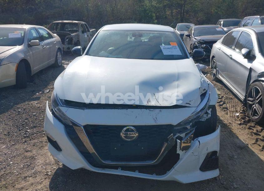 Photo 6 of 2022 Nissan Altima SR FWD (VIN 1N4BL4CV4NN320047)