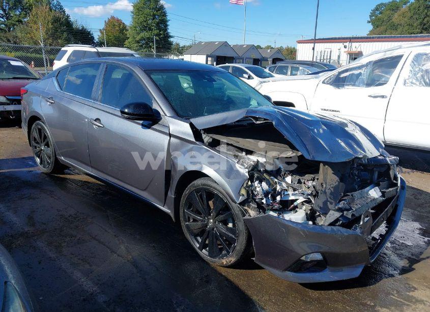 2022 Nissan Altima SR FWD (VIN 1N4BL4CV4NN339049) main photo