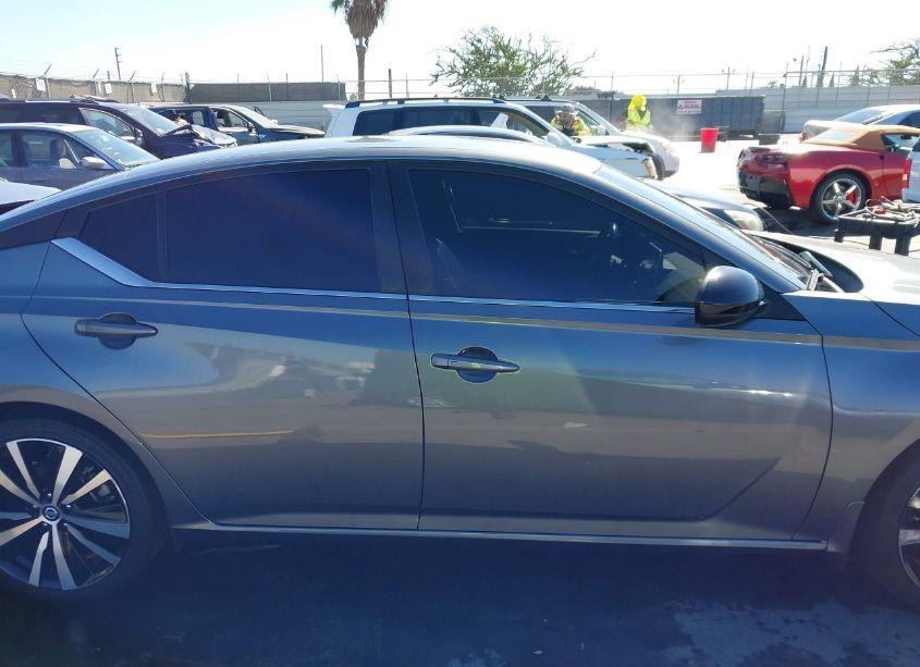 Photo 13 of 2022 Nissan Altima SR FWD (VIN 1N4BL4CV4NN349158)
