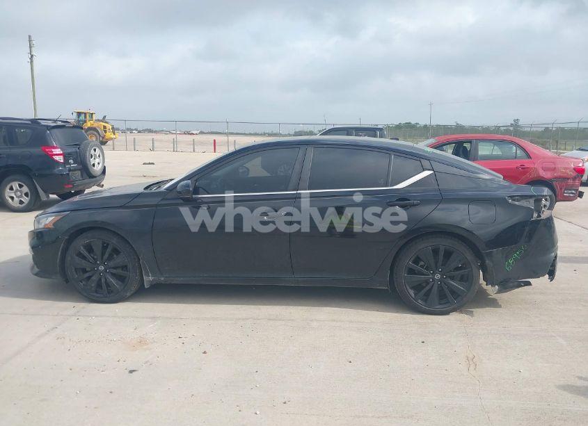 Photo 15 of 2022 Nissan Altima SR FWD (VIN 1N4BL4CV4NN356630)