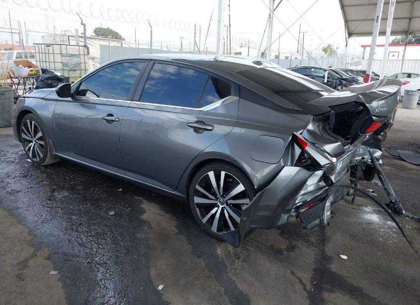 Photo 3 of 2022 Nissan Altima SR FWD (VIN 1N4BL4CV4NN378398)