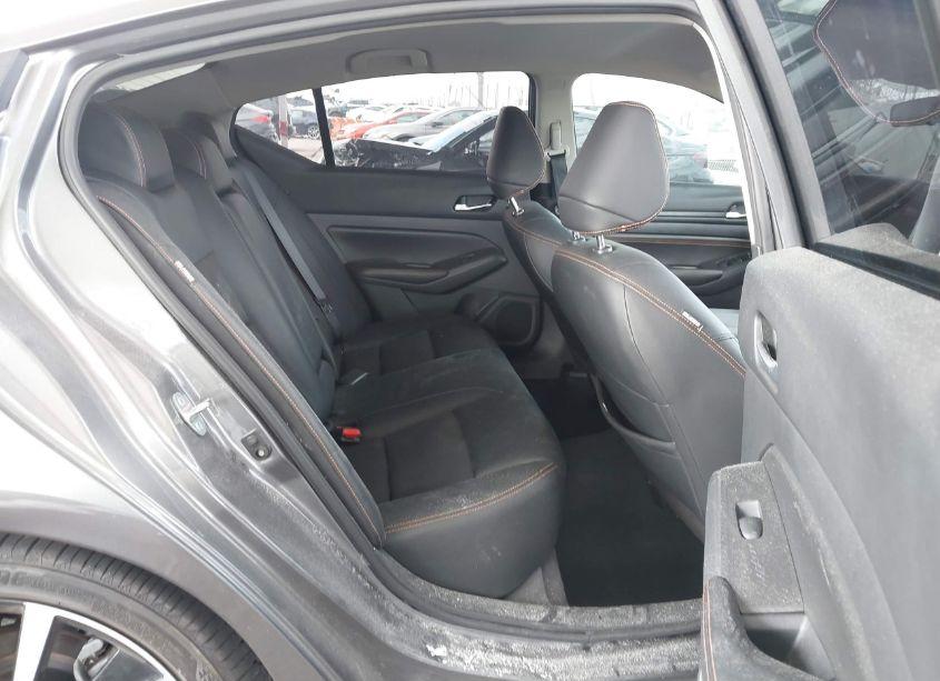 Photo 8 of 2022 Nissan Altima SR FWD (VIN 1N4BL4CV4NN378398)