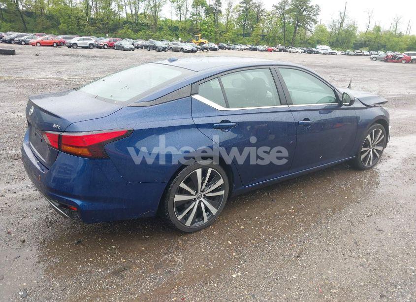 Photo 4 of 2022 Nissan Altima SR FWD (VIN 1N4BL4CV4NN382919)