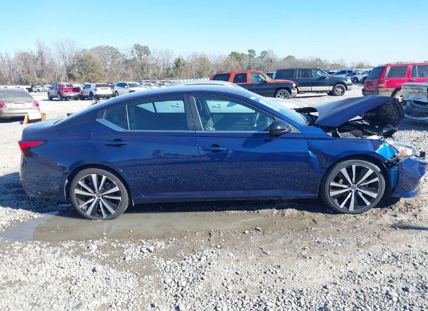 Photo 13 of 2022 Nissan Altima SR FWD (VIN 1N4BL4CV4NN385092)