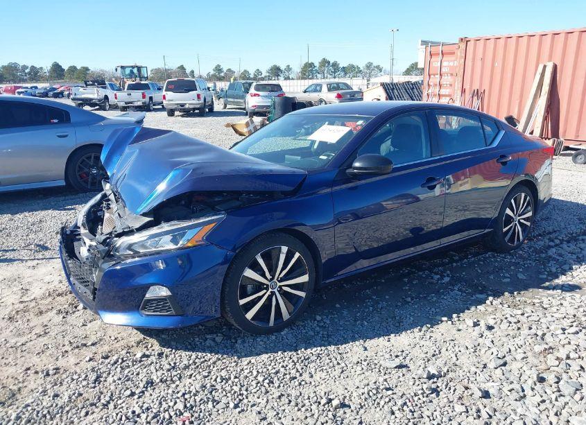 Photo 2 of 2022 Nissan Altima SR FWD (VIN 1N4BL4CV4NN385092)