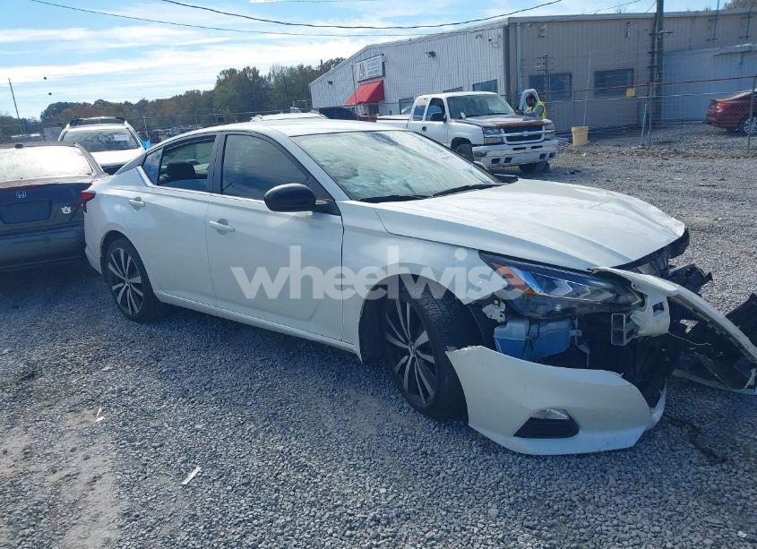 2022 Nissan Altima SR FWD (VIN 1N4BL4CV4NN407981) main photo