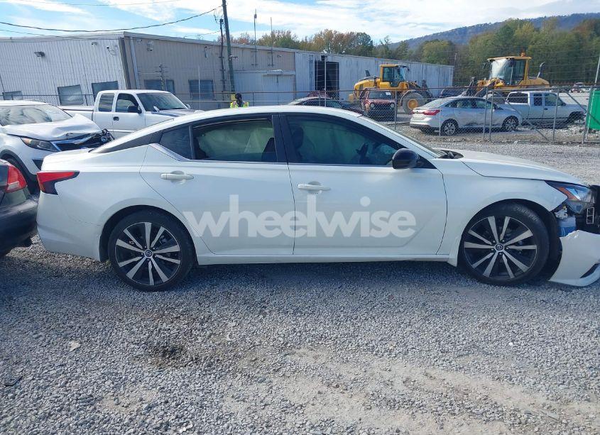 Photo 12 of 2022 Nissan Altima SR FWD (VIN 1N4BL4CV4NN407981)