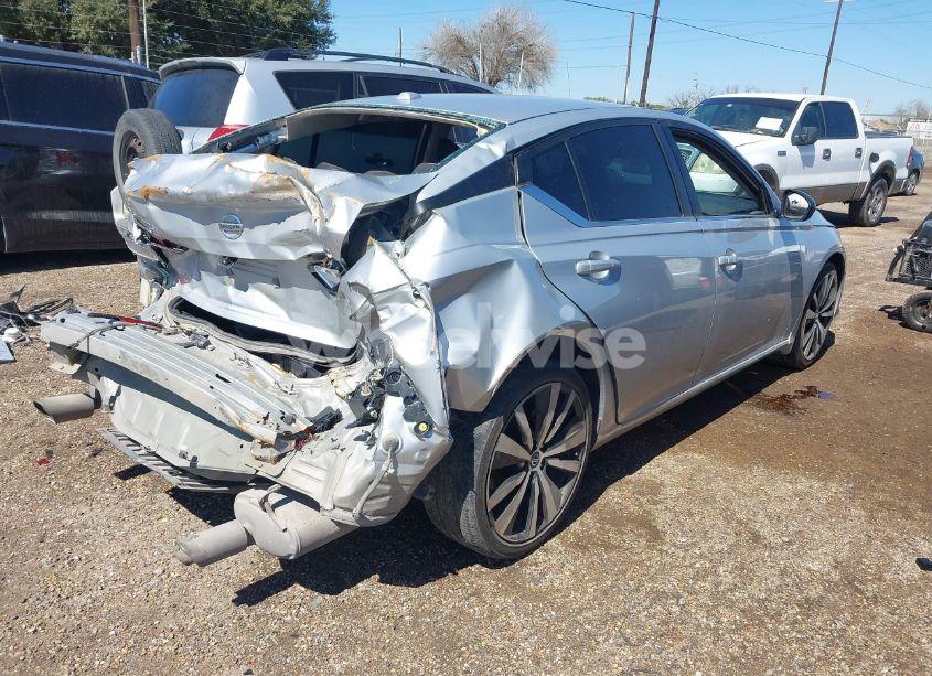 Photo 4 of 2022 Nissan Altima SR FWD (VIN 1N4BL4CV4NN419547)