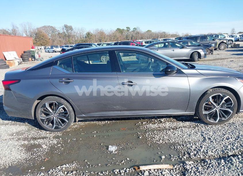 Photo 13 of 2023 Nissan Altima SR FWD (VIN 1N4BL4CV4PN335442)