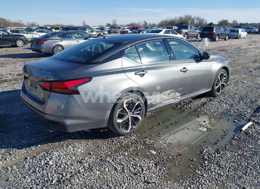 Photo 4 of 2023 Nissan Altima SR FWD (VIN 1N4BL4CV4PN335442)