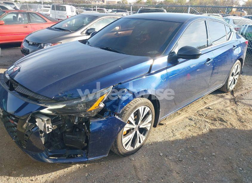 Photo 2 of 2023 Nissan Altima SR FWD (VIN 1N4BL4CV4PN343153)