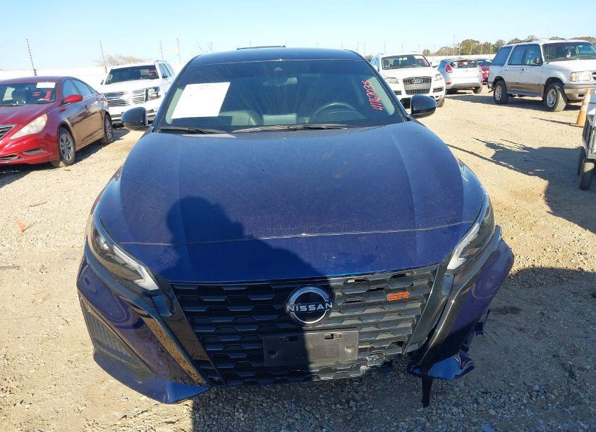 Photo 12 of 2023 Nissan Altima SR FWD (VIN 1N4BL4CV4PN359773)