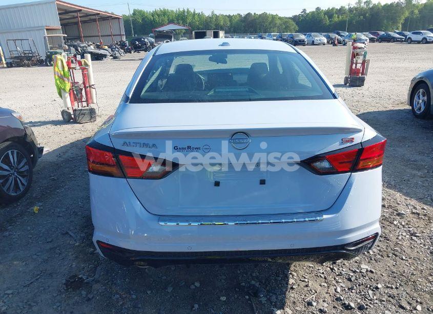 Photo 17 of 2023 Nissan Altima SR FWD (VIN 1N4BL4CV4PN382695)
