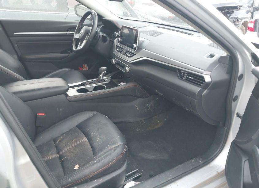 Photo 5 of 2023 Nissan Altima SR FWD (VIN 1N4BL4CV4PN389114)