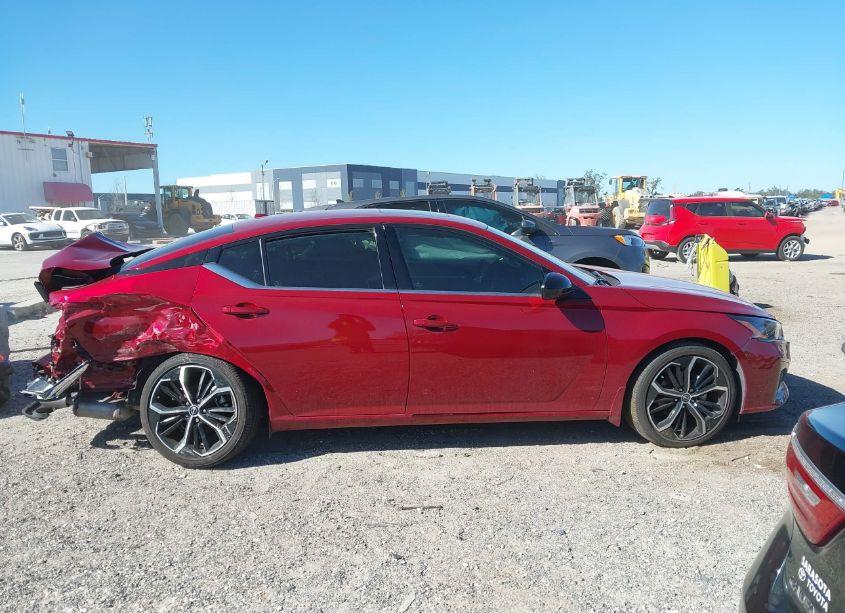 Photo 14 of 2024 Nissan Altima SR FWD (VIN 1N4BL4CV4RN300788)