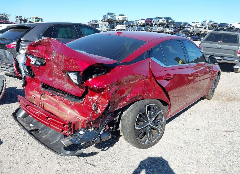 Photo 4 of 2024 Nissan Altima SR FWD (VIN 1N4BL4CV4RN300788)