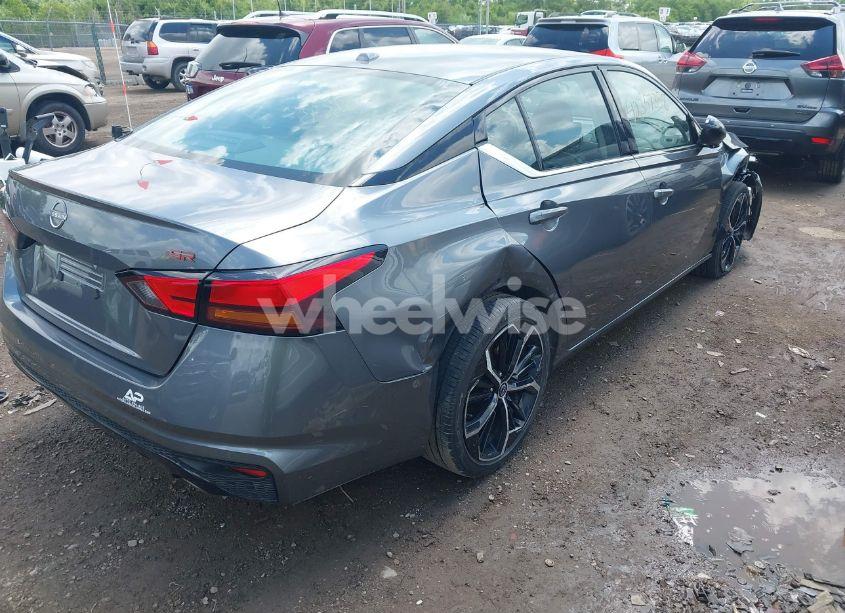 Photo 4 of 2024 Nissan Altima SR FWD (VIN 1N4BL4CV4RN333368)
