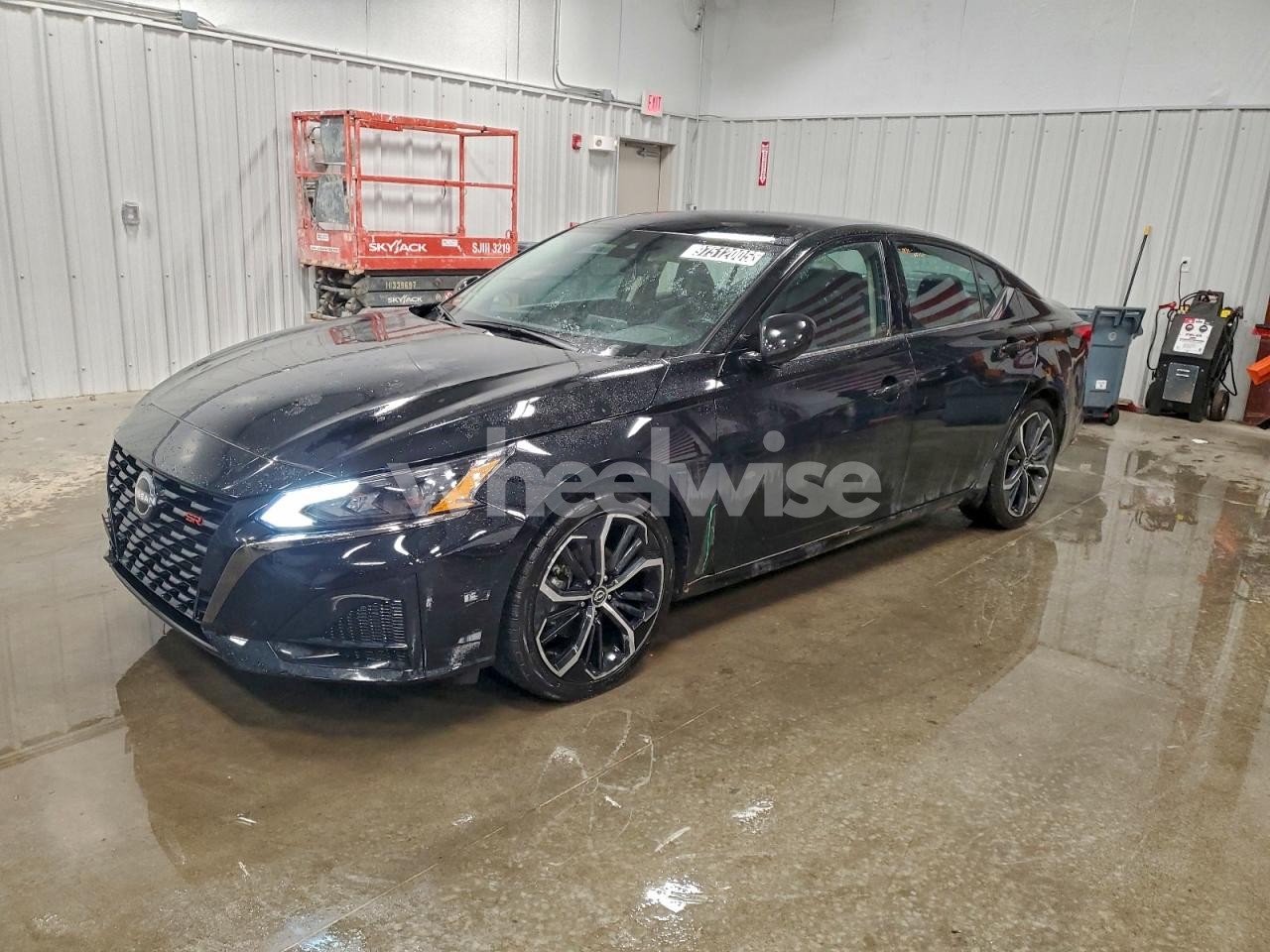 2025 NISSAN ALTIMA SR (VIN 1N4BL4CV4SN311604) main photo