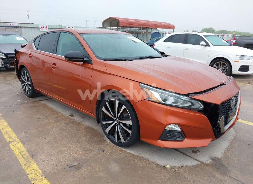 2019 Nissan Altima 2.5 SR (VIN 1N4BL4CV5KC103629) main photo