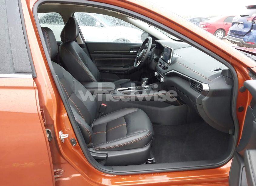 Photo 5 of 2019 Nissan Altima 2.5 SR (VIN 1N4BL4CV5KC103629)