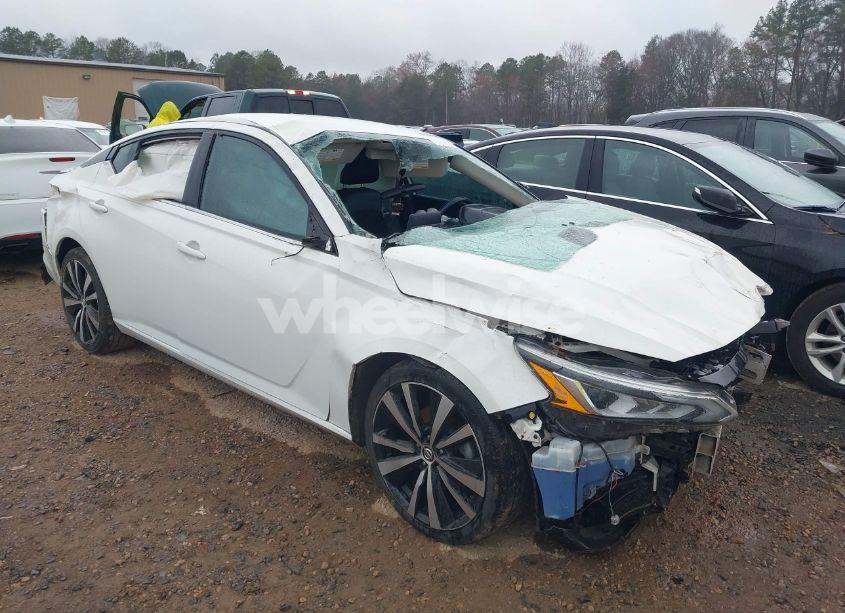 2019 Nissan Altima 2.5 SR (VIN 1N4BL4CV5KC109415) main photo