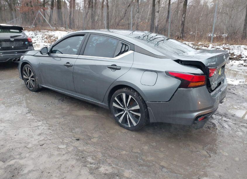 Photo 3 of 2019 Nissan Altima 2.5 SR (VIN 1N4BL4CV5KC134640)