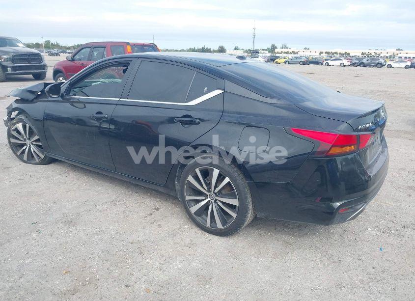 Photo 3 of 2019 Nissan Altima 2.5 SR (VIN 1N4BL4CV5KC147663)